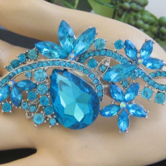 Fashion Jewelry Brooch Teal rhinestones - Picture 4 of 4